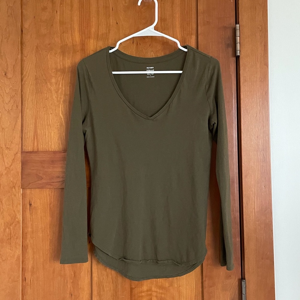 Olive green relaxed v neck long sleeve